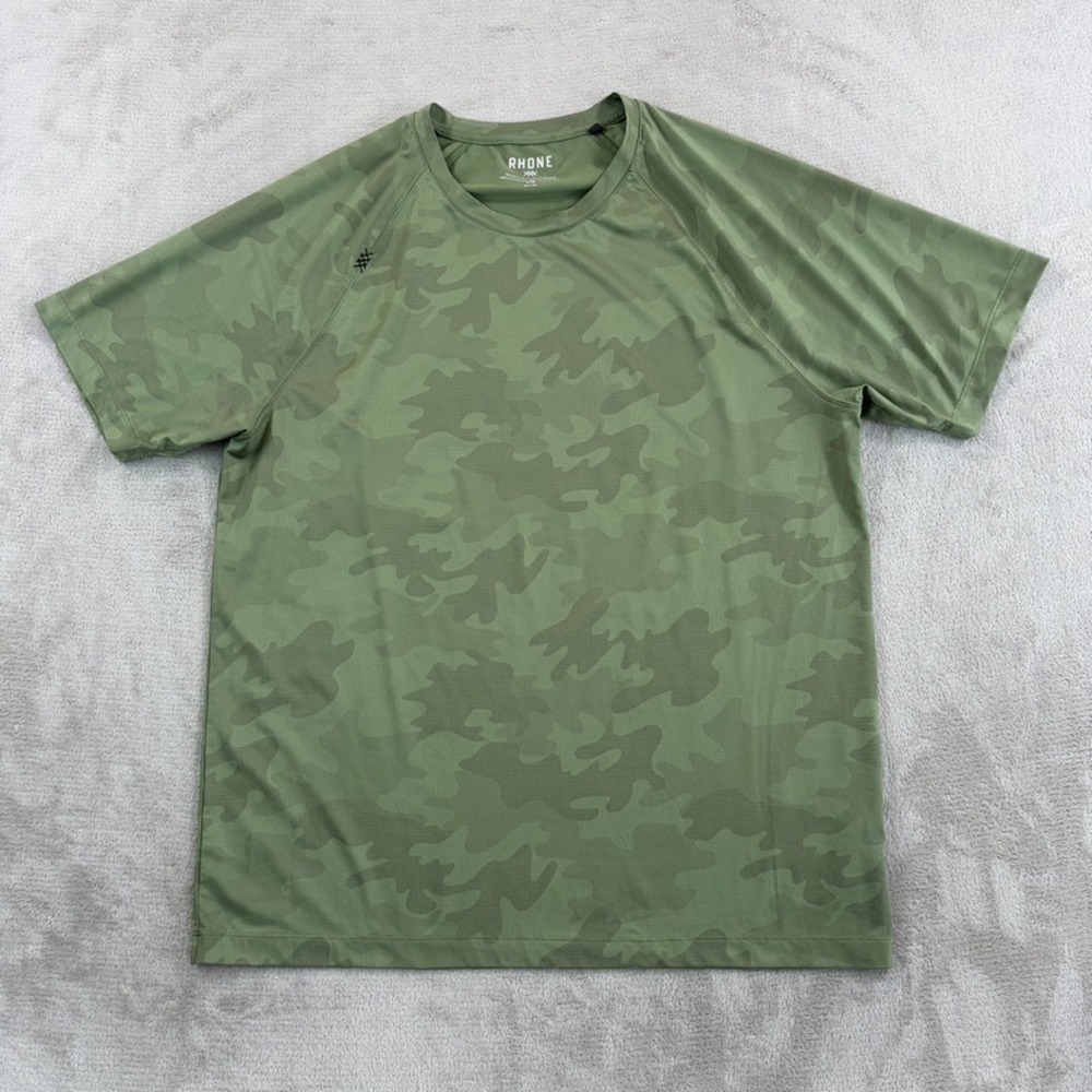 Rhone Reign Performance T Shirt in Green Camo Men Large Short Sleeve Active Gym